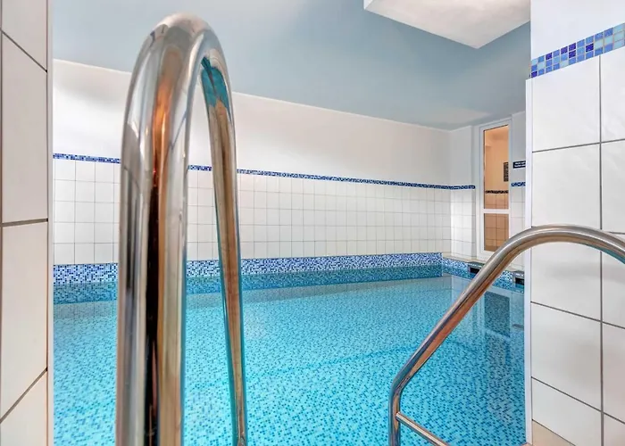 Gabriele Innenpool Und Sauna Zinnowitz